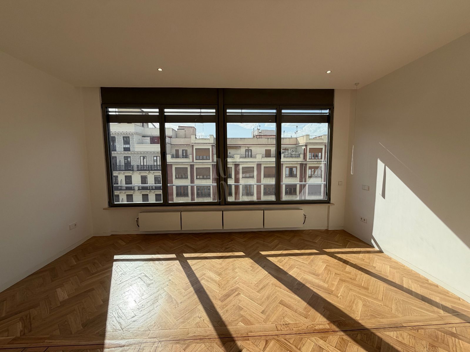 Alquiler de piso en Recoletos — foto 6